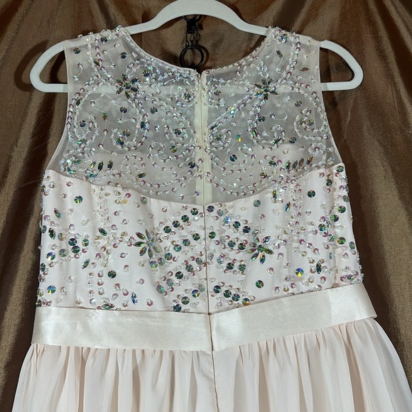 Hebeos US14 sleeveless long chiffon dress with gems and beads. a-line pale pink - Picture 4 of 7